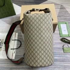 Gucci Round Bags